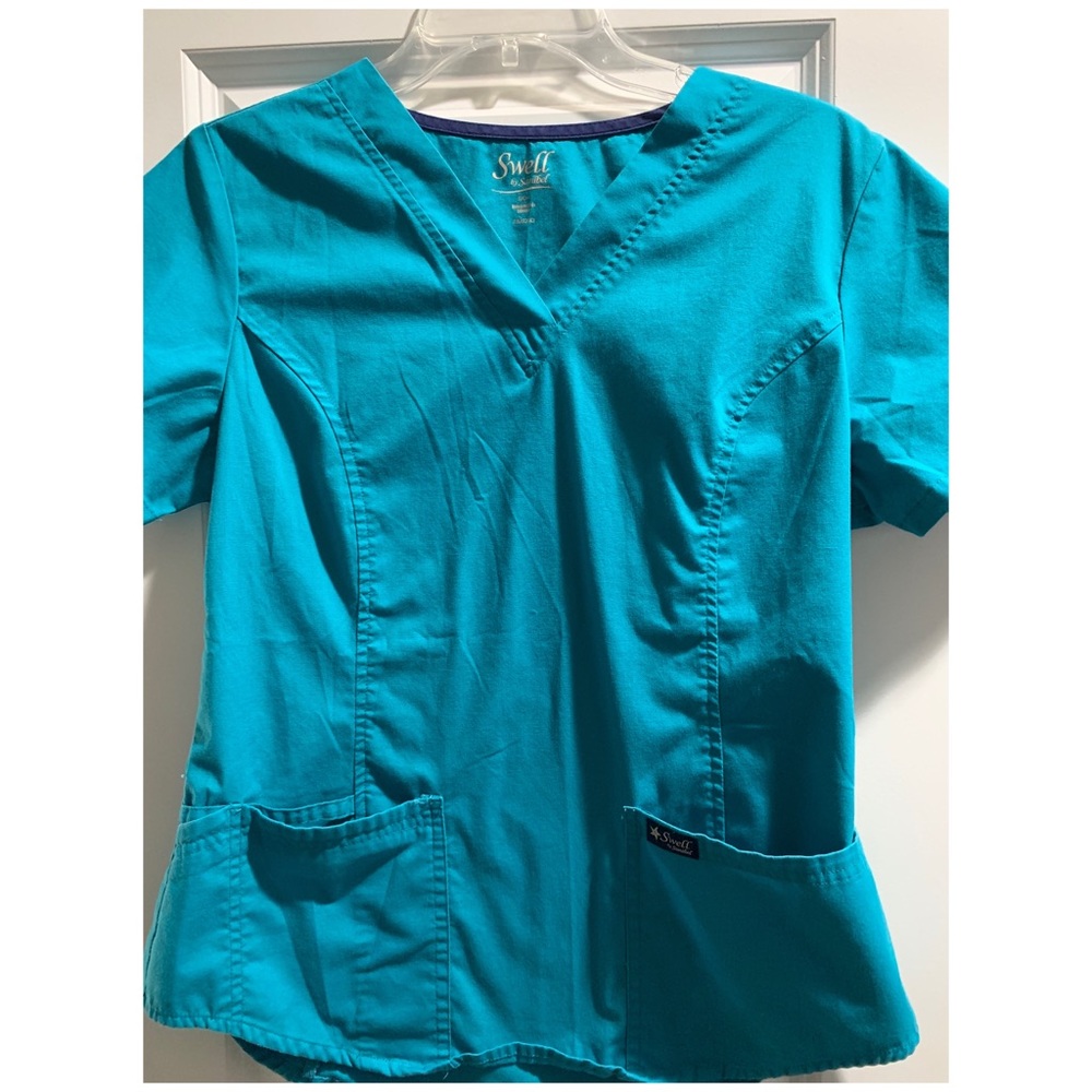 Scrub top